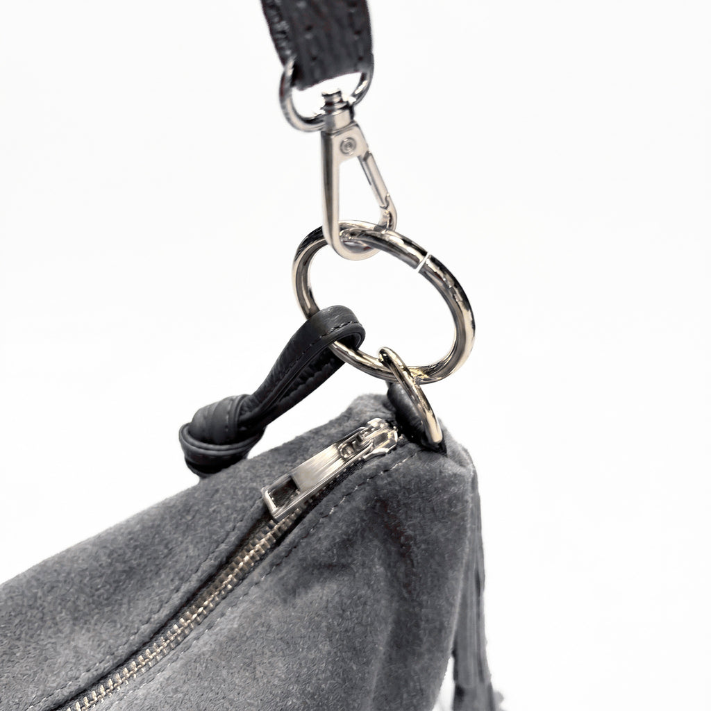 TIERRA - Bolso bandolera de flecos de piel GRIS