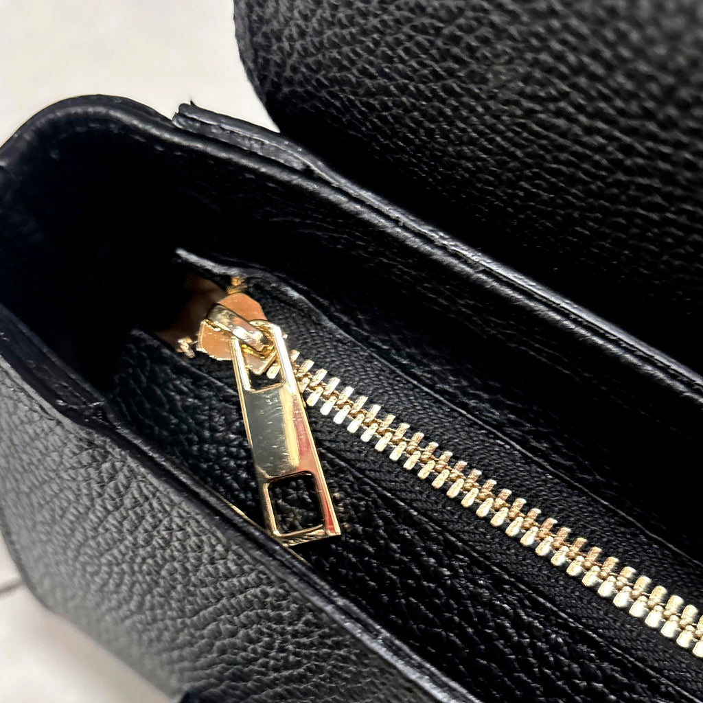 NÚBIA - Bolso trapezoidal de hombro NEGRO