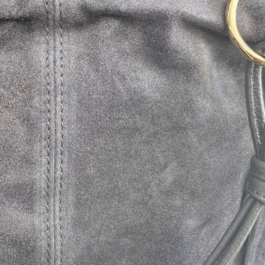 TIERRA - Bolso bandolera de flecos de piel GRIS