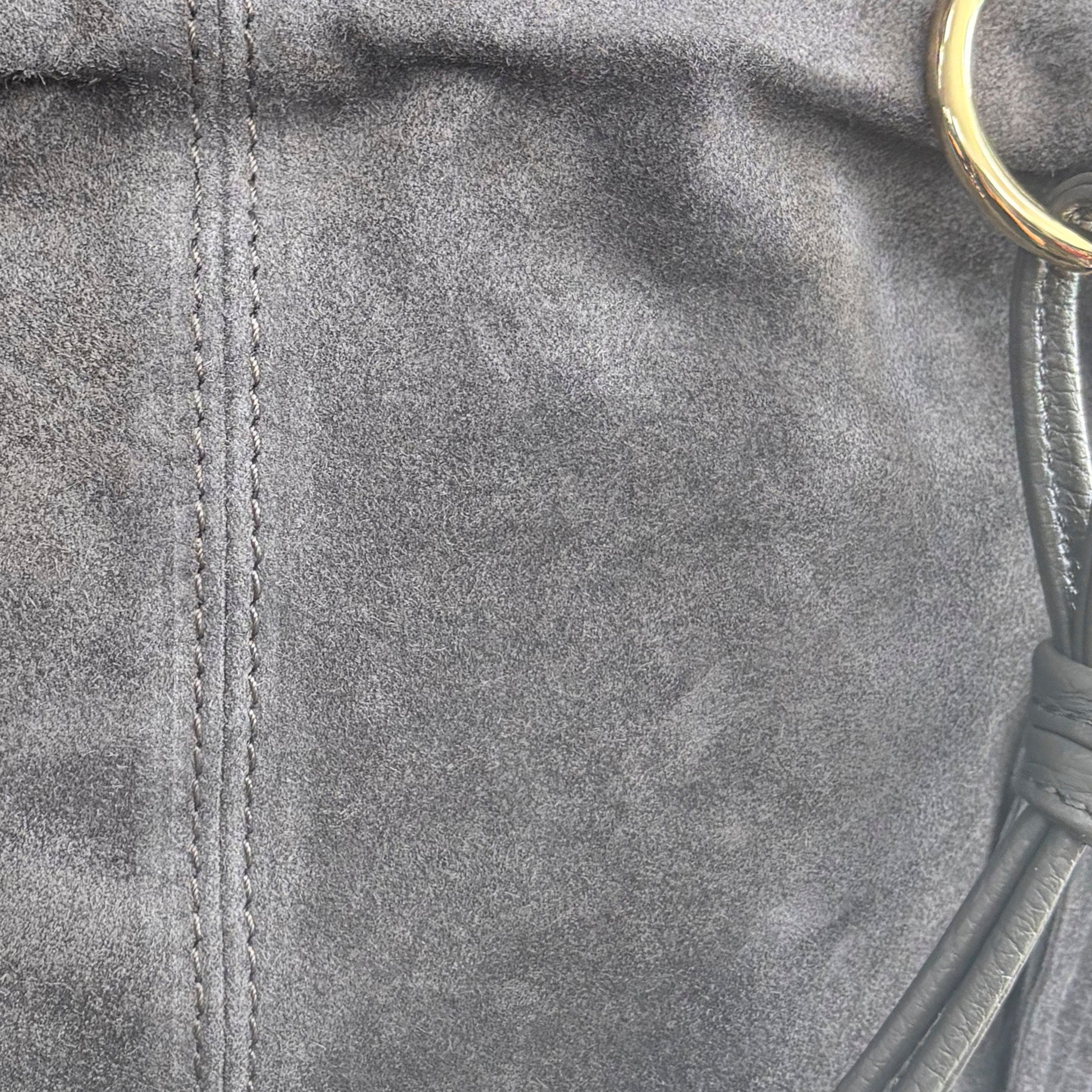 TIERRA - Bolso bandolera de flecos de piel GRIS